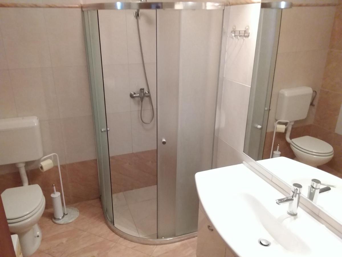 Apartman Tomo Pula Exterior photo