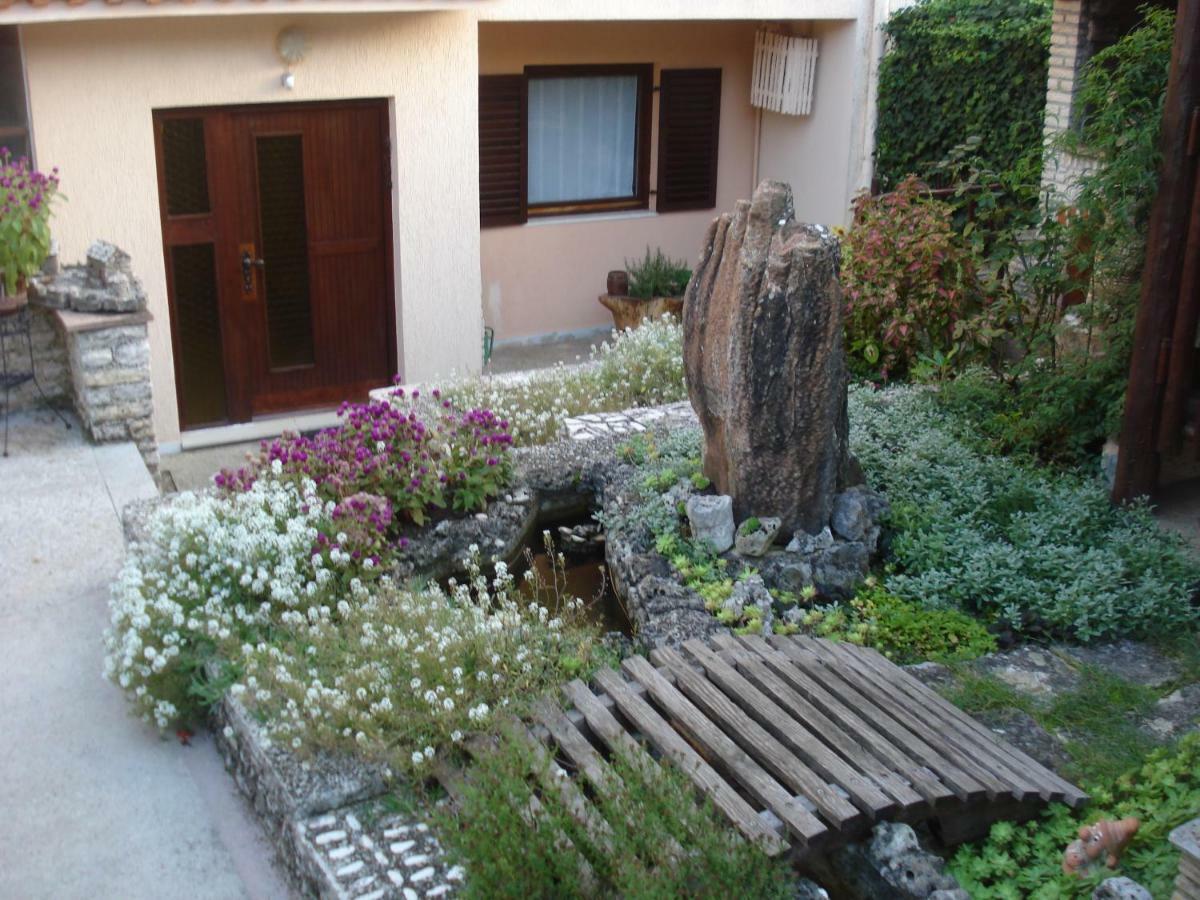 Apartman Tomo Pula Exterior photo